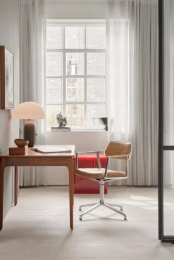 Vipp 453 Swivel Chair, Light Grey, Special Edition fra><noscript><img width=