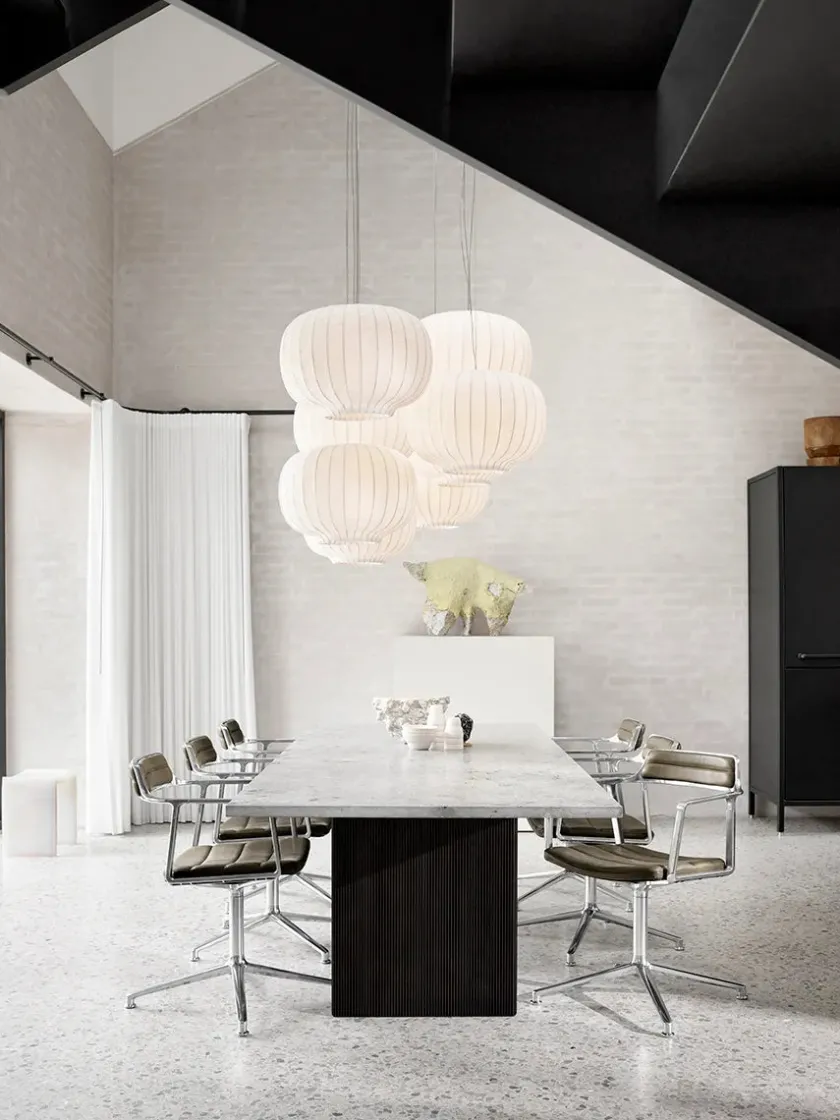 Vipp 452 Swivel Chair m/sort stel, sort læder fra> Spisebordsstole