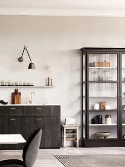 Lindebjerg Design Vitrineskab Classic V2, lys grå fra><noscript><img width=