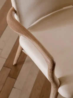 Carl Hansen & Søn VLA61 Monarch Chair af Vilhelm Lauritzen><noscript><img width=