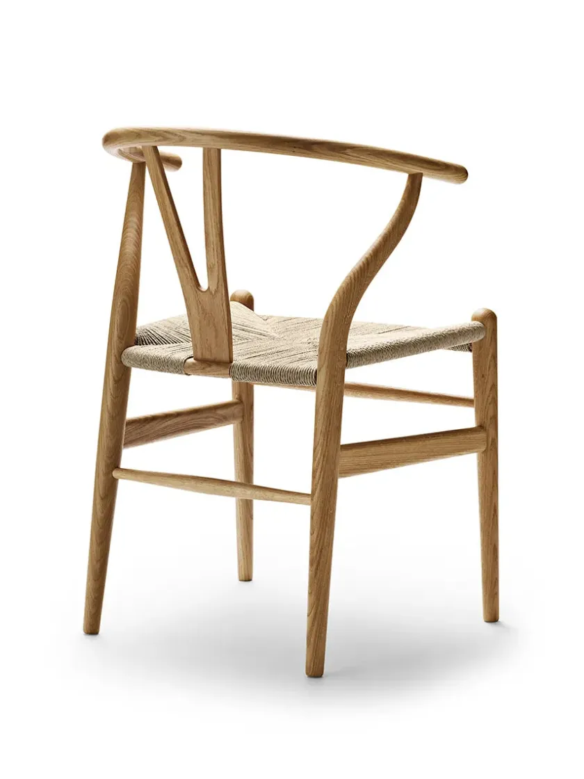 Carl Hansen & Søn Y-stol CH24, Eg røget olie af Hans J. Wegner> Spisebordsstole