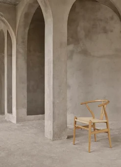Carl Hansen & Søn Y-stol CH24, eg sæbe af Hans J. Wegner><noscript><img width=