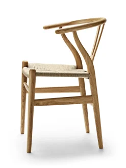 Carl Hansen & Søn Y-stol CH24, eg sæbe af Hans J. Wegner><noscript><img width=