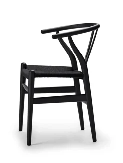 Carl Hansen & Søn Y-stol CH24 Soft Natural White med sort flet af Hans J. Wegner><noscript><img width=