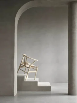 Carl Hansen & Søn Y-stol CH24 Soft Olive Green af Hans J. Wegner><noscript><img width=
