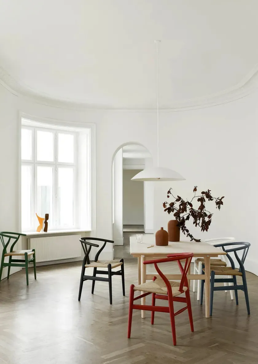 Carl Hansen & Søn Y-stol CH24 Soft Olive Green af Hans J. Wegner> Spisebordsstole