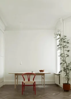 Carl Hansen & Søn Y-stol CH24 Soft Olive Green af Hans J. Wegner><noscript><img width=