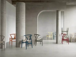 Carl Hansen & Søn Y-stol CH24 Soft Olive Green af Hans J. Wegner><noscript><img width=