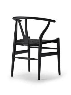 Carl Hansen & Søn Y-stol CH24 Soft Orange Red med sort flet af Hans J. Wegner><noscript><img width=