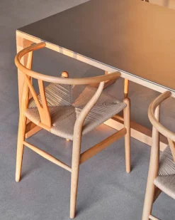 Carl Hansen & Søn Y-stol CH24, sort bøg af Hans J. Wegner><noscript><img width=